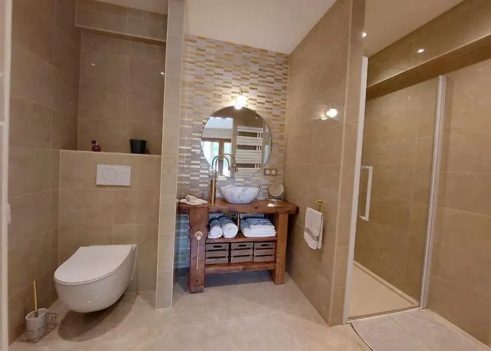 Apartment Studiolo Des Sources